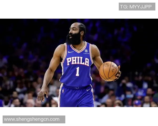 哈登挑战足球明星展现运动天赋引发球迷热议